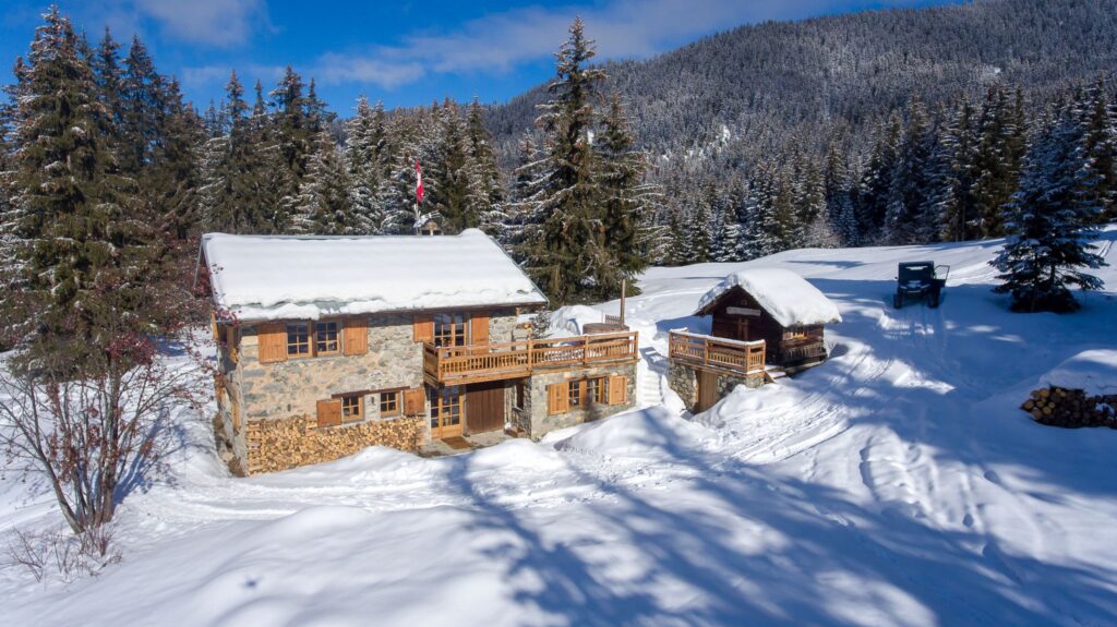 location ski, location méribel, location alpes, ski 3 vallées, chalet à louer, chalet à Méribel, chalet atypique, chalet dans la neige, chalet d’alpage, chalet d’exception, location bergerie, location insolite, location montagnes, location d’exception, location atypique, vacances ski, vacances montage, location Méribel chalet , location chalet Méribel , location Méribel , Location chalet luxe , location luxe Méribel , location chalet ski , location logement Méribel , chalet le plaigny